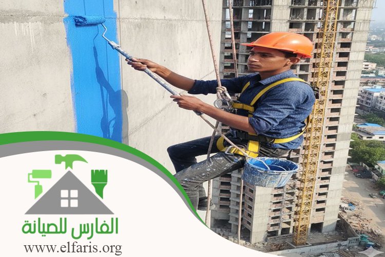 صباغ في أم القيوين