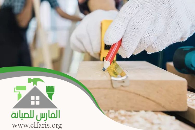 نجار في رأس الخيمة